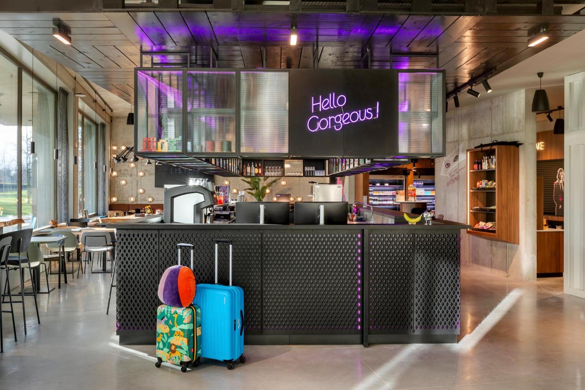 Moxy Antwerp Hotel Kültér fotó