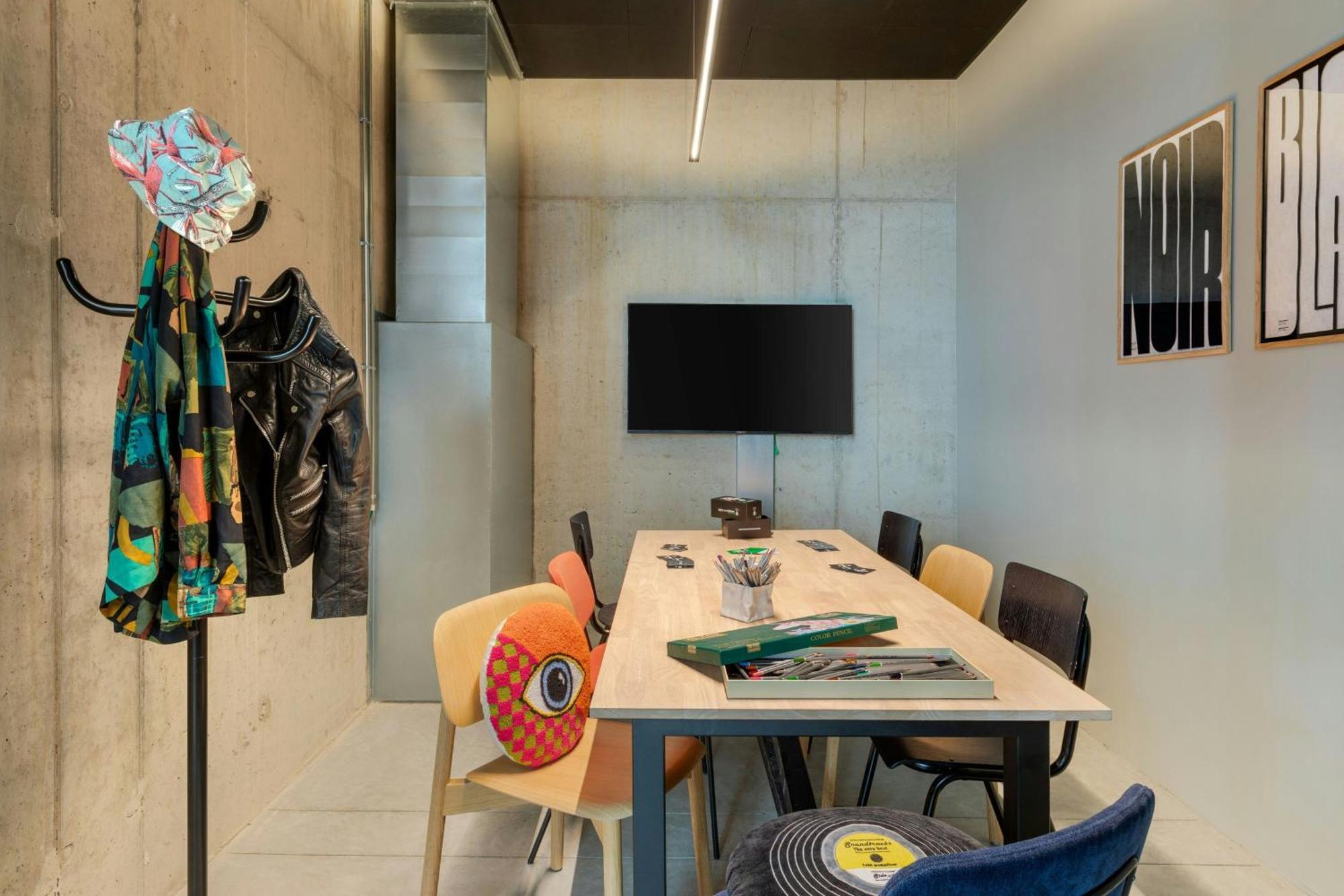 Moxy Antwerp Hotel Kültér fotó