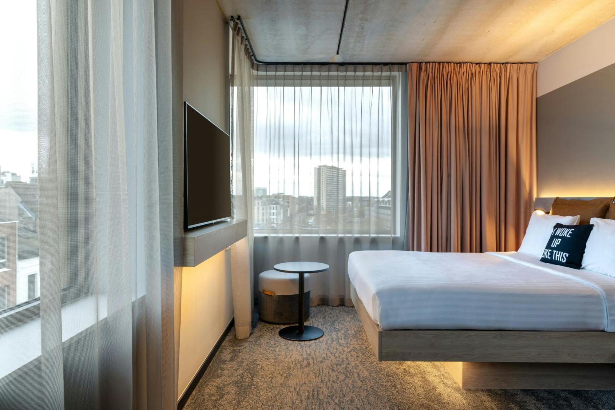 Moxy Antwerp Hotel Kültér fotó